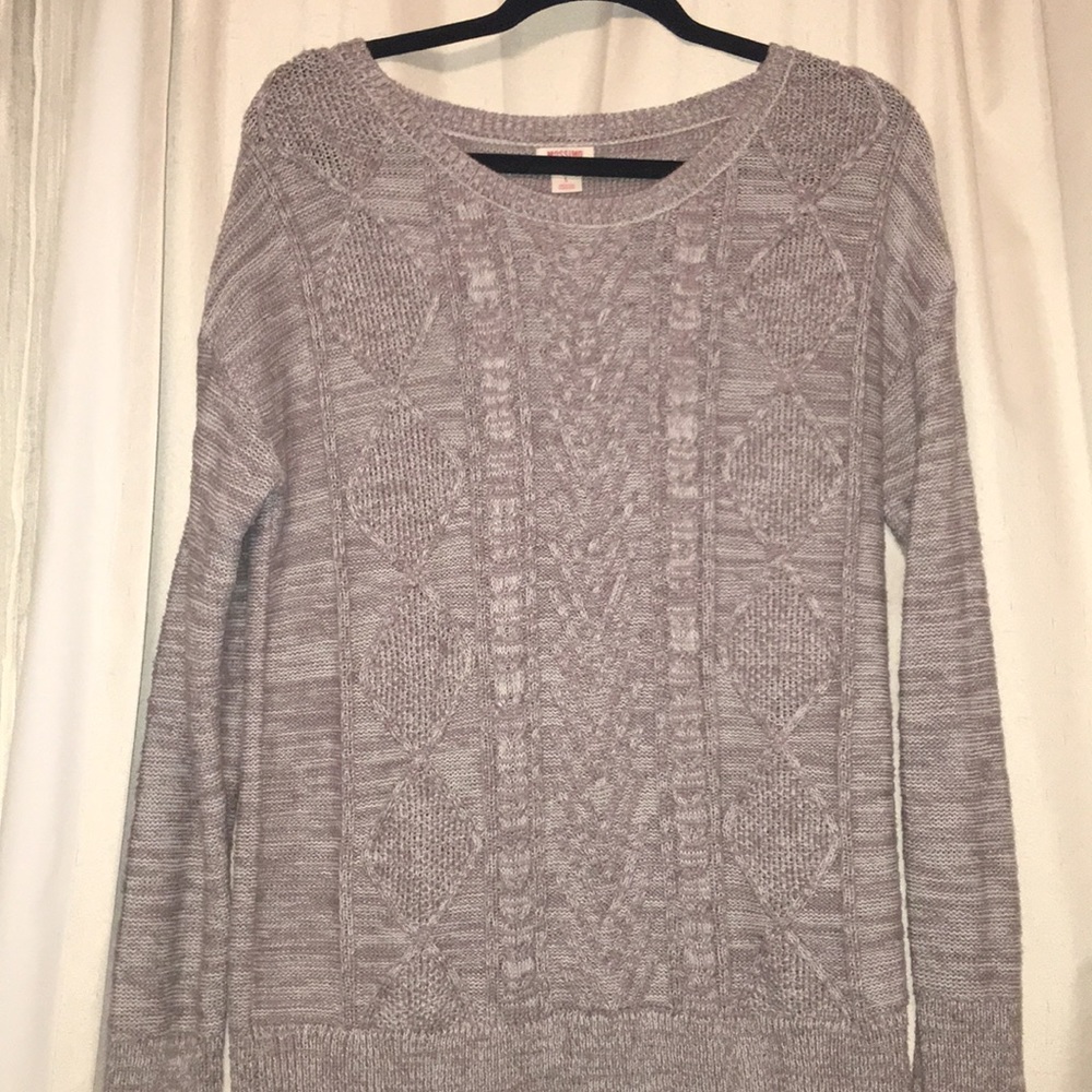 Cable knit sweater